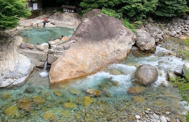 Hot spring tour from Takayama