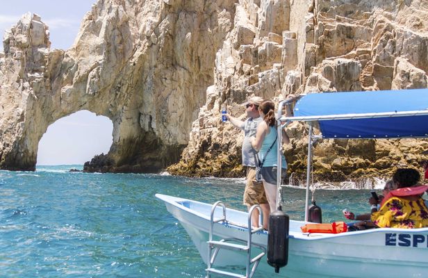 Tour to the Arch & Land's End with Shopping Time