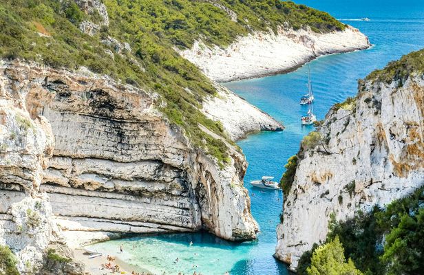 Vis island private boat tour from Split