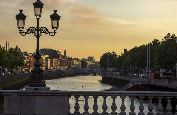 Dublin city guided walking tour