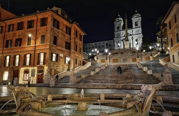 Private car tour of Rome by night