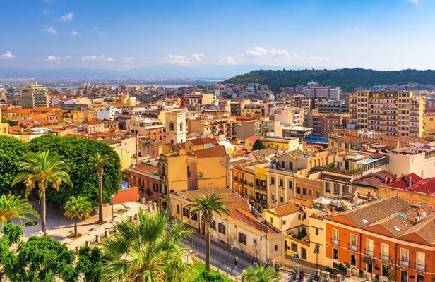 Cagliari's historic centre tour with National Archaeological Museum