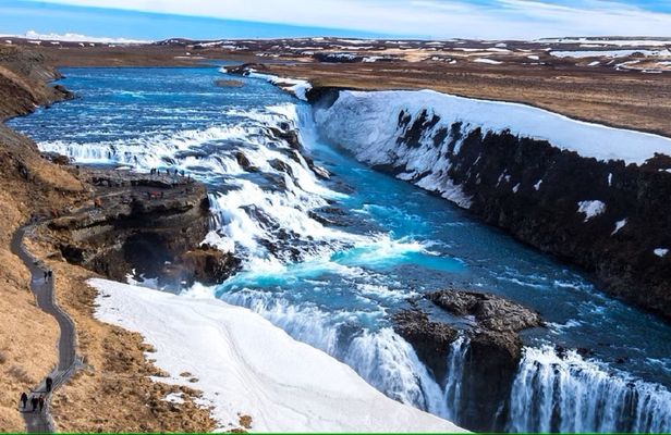 Full-day Golden Circle and Secret Lagoon guided tour