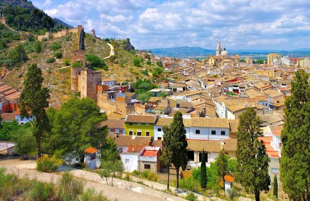 Valencian mountain towns tour: Xàtiva and Anna from Valencia