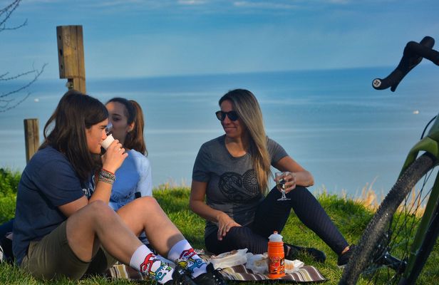 San Bartolo Mount picnic by e-bike