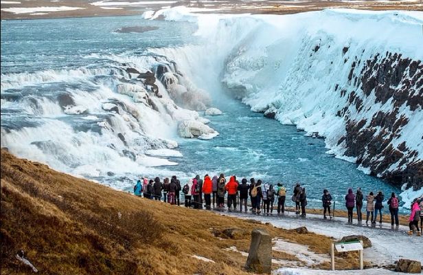 Golden Circle and Northern Lights guided tour from Reykjavik