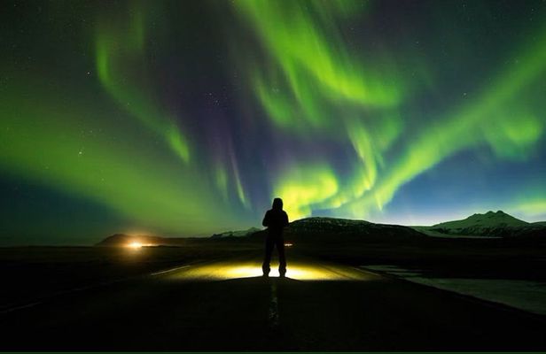 Northern Lights and stargazing guided experience in Reykjavik