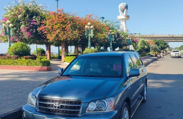Siem Reap 8-hour private car charter to Banteay Srei and Kbal Spean