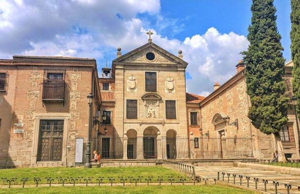 Monasterio de las Descalzas tickets and guided tour
