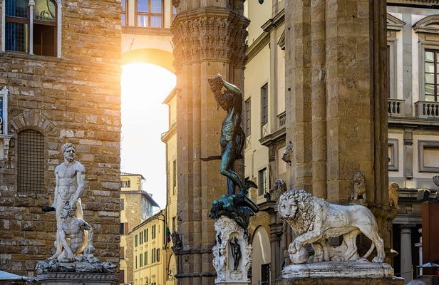 Florence guided tour with visit to Accademia Gallery, Duomo and lunch