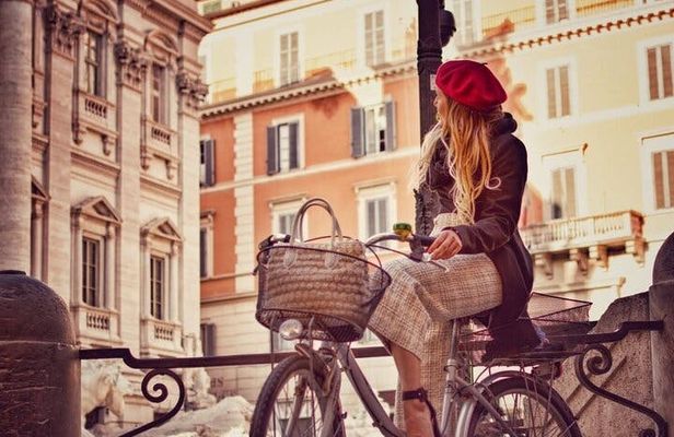 Rome city sights highlight bike tour