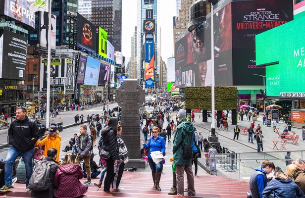 New York Broadway behind the scenes experience