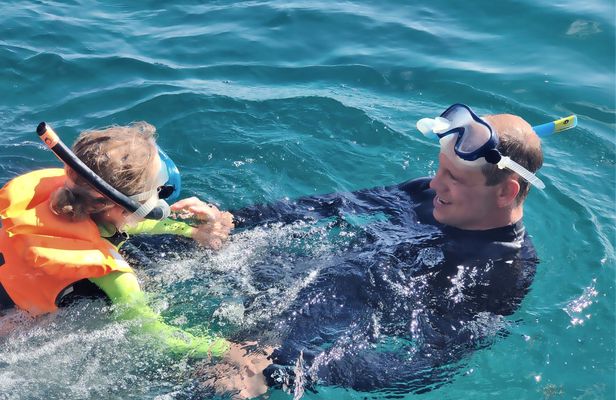 Snorkeling experience in Arrábida's secluded bays