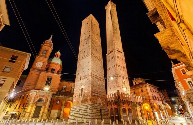 Private food and wine tour of Bologna by night