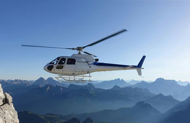 Private helicopter tour over the Swiss Alps