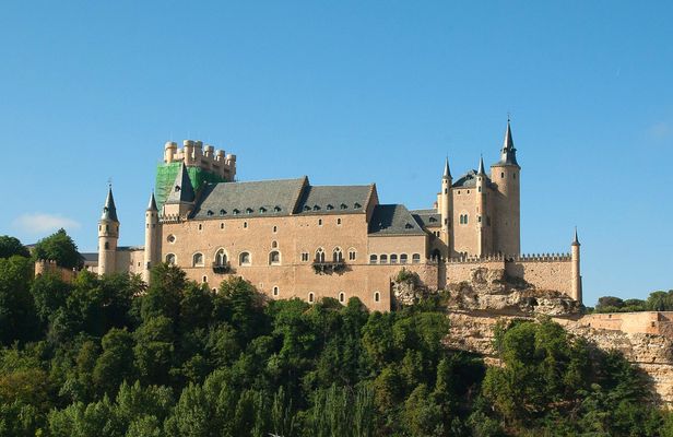 Segovia and Toledo tour from Madrid with skip-the-line tickets to the cathedral and the Alcázar