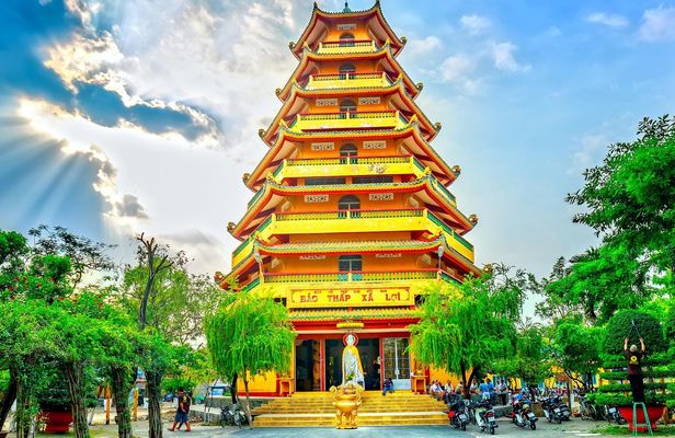 Splendid Vietnam 8 days package tour