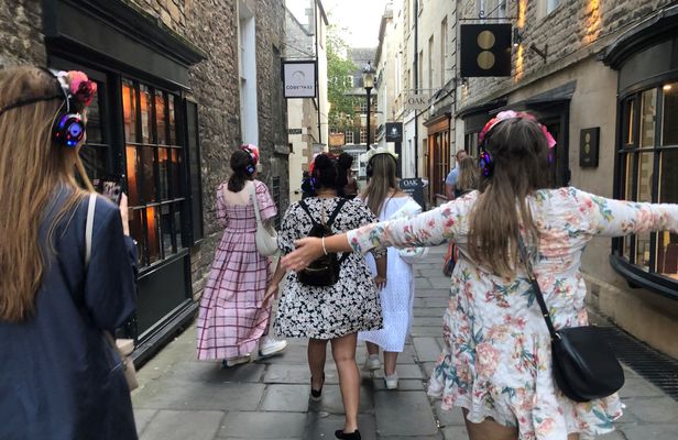 Bridgerton tour and Bath city highlights with music