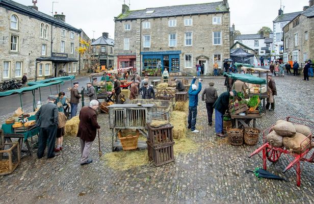 TV series All Creatures Great and Small inspired guided coach tour