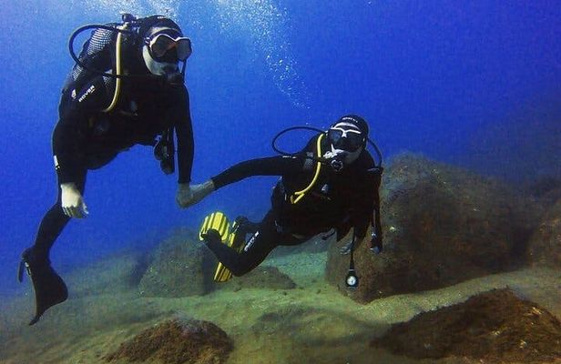 Try Scuba Diving Experience in Madeira