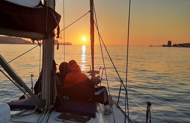 Views of Lisbon sunset sailing tour
