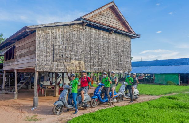 Siem Reap countryside & sunset Vespa guided tour
