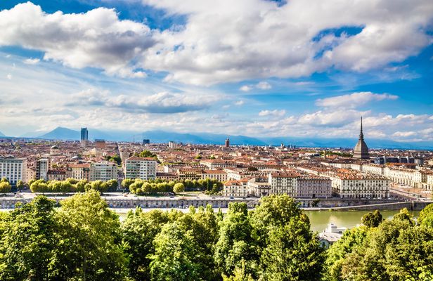 Turin private walking tour with Merenda Reale