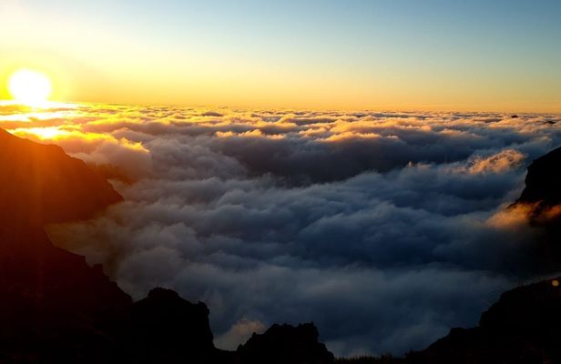 Pico do Arieiro sunrise tour