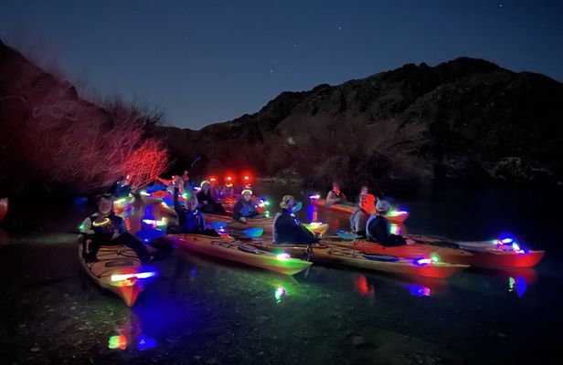Guided moonlight kayak tour from Las Vegas Strip or Willow Beach