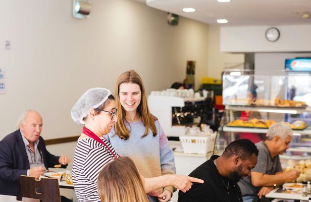 Food tour in Porto with visit to ancient Port Wine cellar