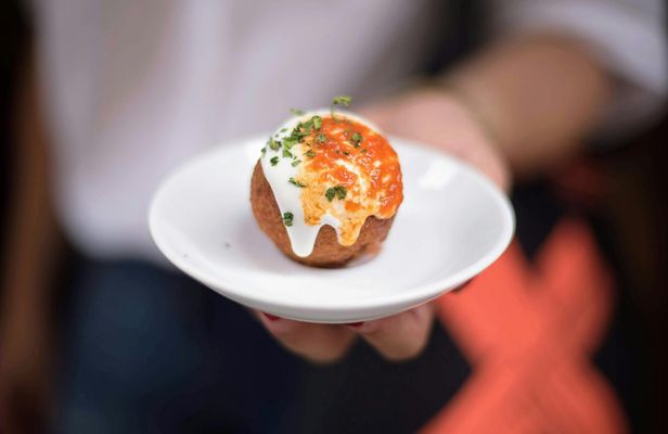 Walking tour to discover Barcelona's tastes and traditions