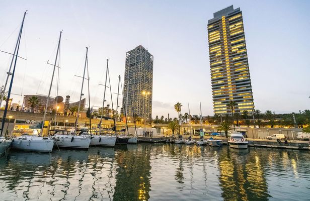 Barcelona sunset sailing cruise