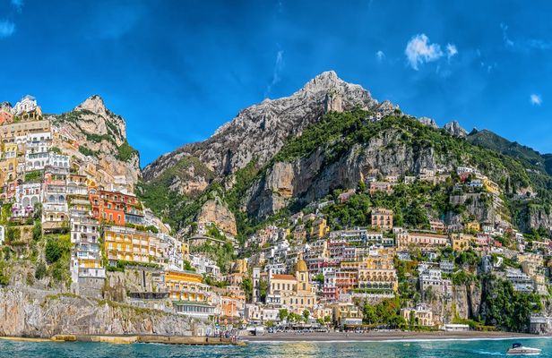 Amalfi Coast exploring in an air-conditioned vehicle with driver