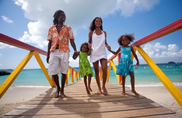 Marigot guided tour in Saint Martin with ice cream or rum tasting