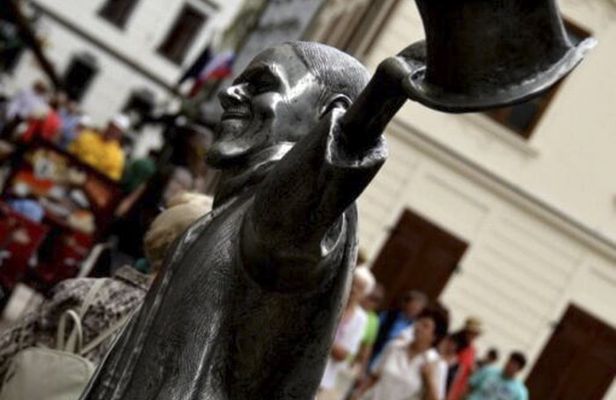 Bratislava Old Town interactive discovery walk