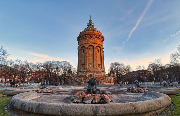 Mannheim art and culture tour with a local