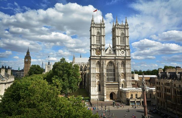 Royal Tour of London with Changing of the Guard