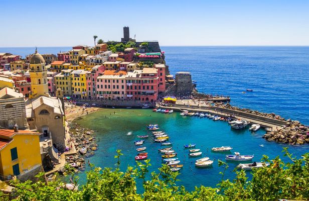 Pisa and Cinque Terre Day Trip by Train from Florence