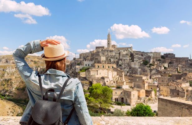 2.5-hour guided walking tour of Sasso Barisano and Matera Underground