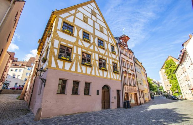 Discover Nuremberg's art and culture with a local