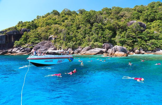 Similan Islands snorkeling tour from Khao Lak with lunch and snacks