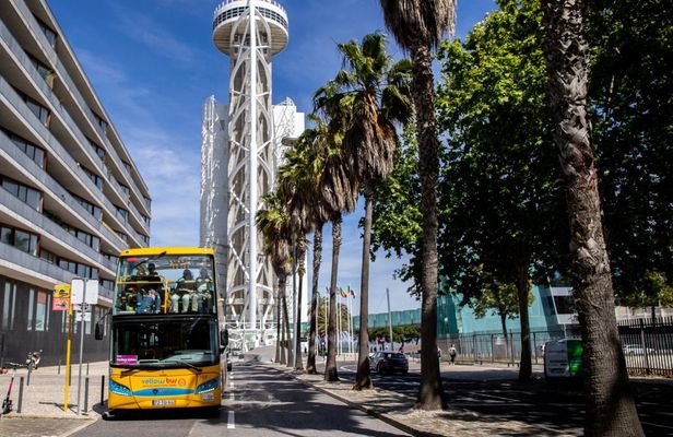 Modern Lisbon bus tour