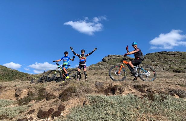Guided e-bike tour of Alghero's coast from Fertilia