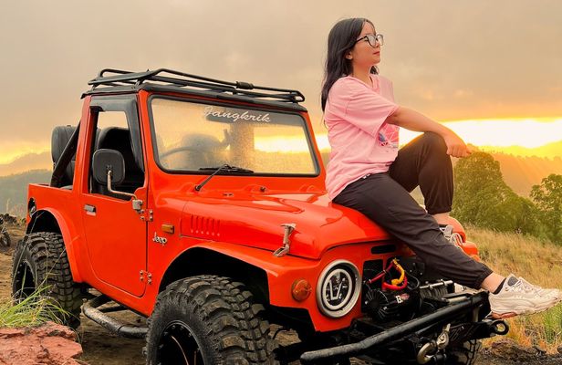 Mount Batur sunrise & Natural Hot Springs 4WD jeep tour