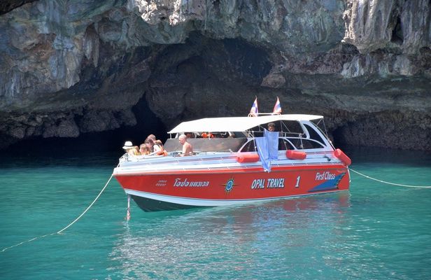 Guided snorkel tour to Emerald Cave and 4 islands by speed boat