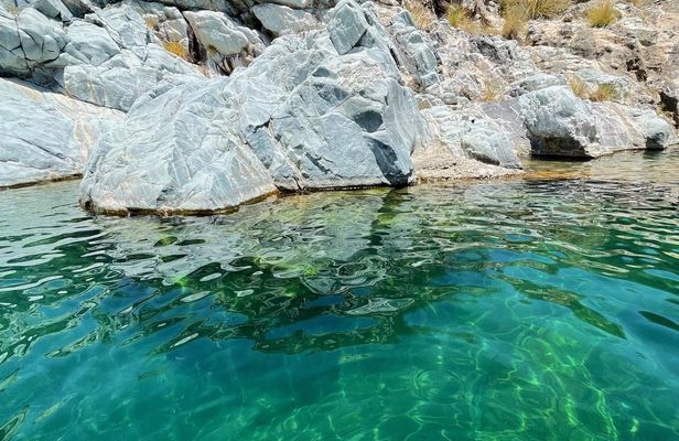 Wadi Hawqayn and Rustaq private tour from Muscat