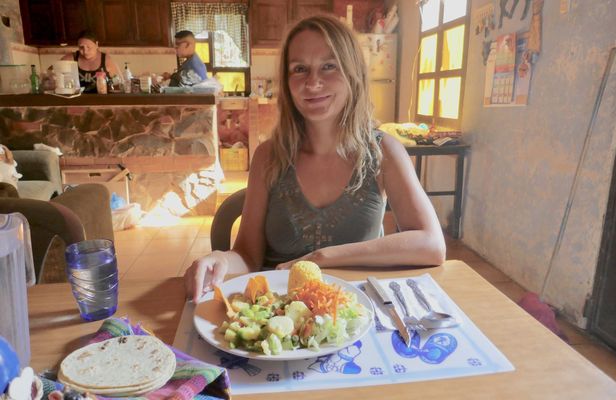 Antigua culinary experience with a local family