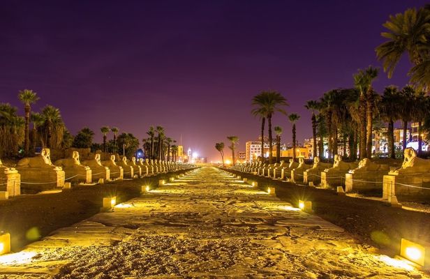 Overnight tour of Luxor's highlights from Hurghada