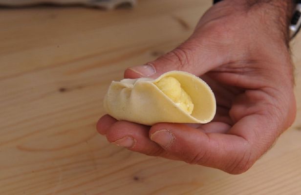Sardinian cooking class with lunch in Cagliari