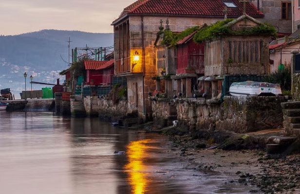 Rias Baixas tour from Santiago de Compostela